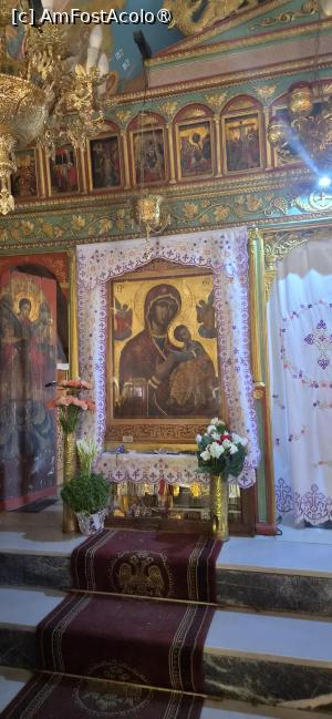 [P31] Icoana făcătoare de minuni din Biserica Panagia Kanala » foto by irinad
 - 
<span class="allrVoted glyphicon glyphicon-heart hidden" id="av1547568"></span>
<a class="m-l-10 hidden" id="sv1547568" onclick="voting_Foto_DelVot(,1547568,11293)" role="button">șterge vot <span class="glyphicon glyphicon-remove"></span></a>
<a id="v91547568" class=" c-red"  onclick="voting_Foto_SetVot(1547568)" role="button"><span class="glyphicon glyphicon-heart-empty"></span> <b>LIKE</b> = Votează poza</a> <img class="hidden"  id="f1547568W9" src="/imagini/loader.gif" border="0" /><span class="AjErrMes hidden" id="e1547568ErM"></span>