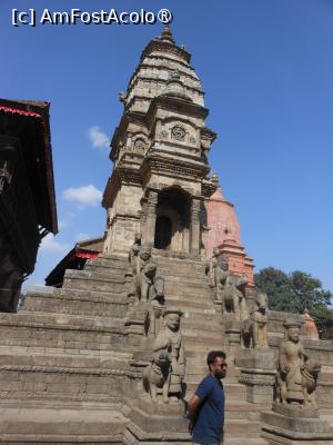 [P19] Nepal - Bhaktapur. Piața Bhaktapur Durbar. » foto by iulianic
 - 
<span class="allrVoted glyphicon glyphicon-heart hidden" id="av1457629"></span>
<a class="m-l-10 hidden" id="sv1457629" onclick="voting_Foto_DelVot(,1457629,11367)" role="button">șterge vot <span class="glyphicon glyphicon-remove"></span></a>
<a id="v91457629" class=" c-red"  onclick="voting_Foto_SetVot(1457629)" role="button"><span class="glyphicon glyphicon-heart-empty"></span> <b>LIKE</b> = Votează poza</a> <img class="hidden"  id="f1457629W9" src="/imagini/loader.gif" border="0" /><span class="AjErrMes hidden" id="e1457629ErM"></span>