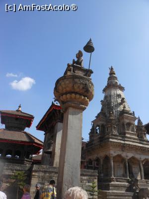 [P13] Bhaktapur - În Piața Bhaktapur Durbar.  » foto by iulianic
 - 
<span class="allrVoted glyphicon glyphicon-heart hidden" id="av1468087"></span>
<a class="m-l-10 hidden" id="sv1468087" onclick="voting_Foto_DelVot(,1468087,11367)" role="button">șterge vot <span class="glyphicon glyphicon-remove"></span></a>
<a id="v91468087" class=" c-red"  onclick="voting_Foto_SetVot(1468087)" role="button"><span class="glyphicon glyphicon-heart-empty"></span> <b>LIKE</b> = Votează poza</a> <img class="hidden"  id="f1468087W9" src="/imagini/loader.gif" border="0" /><span class="AjErrMes hidden" id="e1468087ErM"></span>