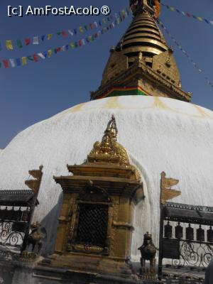 [P25] Patan - În Piața Patan Durbar. Stupa. » foto by iulianic
 - 
<span class="allrVoted glyphicon glyphicon-heart hidden" id="av1468688"></span>
<a class="m-l-10 hidden" id="sv1468688" onclick="voting_Foto_DelVot(,1468688,11367)" role="button">șterge vot <span class="glyphicon glyphicon-remove"></span></a>
<a id="v91468688" class=" c-red"  onclick="voting_Foto_SetVot(1468688)" role="button"><span class="glyphicon glyphicon-heart-empty"></span> <b>LIKE</b> = Votează poza</a> <img class="hidden"  id="f1468688W9" src="/imagini/loader.gif" border="0" /><span class="AjErrMes hidden" id="e1468688ErM"></span>