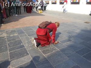 [P24] Kathmandu - Rugăciune la Stupa Boudhanath. » foto by iulianic
 - 
<span class="allrVoted glyphicon glyphicon-heart hidden" id="av1469327"></span>
<a class="m-l-10 hidden" id="sv1469327" onclick="voting_Foto_DelVot(,1469327,11367)" role="button">șterge vot <span class="glyphicon glyphicon-remove"></span></a>
<a id="v91469327" class=" c-red"  onclick="voting_Foto_SetVot(1469327)" role="button"><span class="glyphicon glyphicon-heart-empty"></span> <b>LIKE</b> = Votează poza</a> <img class="hidden"  id="f1469327W9" src="/imagini/loader.gif" border="0" /><span class="AjErrMes hidden" id="e1469327ErM"></span>