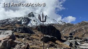 [P43] Langtang Trekk » foto by Mika
 - 
<span class="allrVoted glyphicon glyphicon-heart hidden" id="av1504155"></span>
<a class="m-l-10 hidden" id="sv1504155" onclick="voting_Foto_DelVot(,1504155,11367)" role="button">șterge vot <span class="glyphicon glyphicon-remove"></span></a>
<a id="v91504155" class=" c-red"  onclick="voting_Foto_SetVot(1504155)" role="button"><span class="glyphicon glyphicon-heart-empty"></span> <b>LIKE</b> = Votează poza</a> <img class="hidden"  id="f1504155W9" src="/imagini/loader.gif" border="0" /><span class="AjErrMes hidden" id="e1504155ErM"></span>