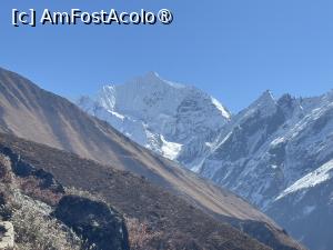 [P68] Langtang Trek » foto by Mika
 - 
<span class="allrVoted glyphicon glyphicon-heart hidden" id="av1504180"></span>
<a class="m-l-10 hidden" id="sv1504180" onclick="voting_Foto_DelVot(,1504180,11367)" role="button">șterge vot <span class="glyphicon glyphicon-remove"></span></a>
<a id="v91504180" class=" c-red"  onclick="voting_Foto_SetVot(1504180)" role="button"><span class="glyphicon glyphicon-heart-empty"></span> <b>LIKE</b> = Votează poza</a> <img class="hidden"  id="f1504180W9" src="/imagini/loader.gif" border="0" /><span class="AjErrMes hidden" id="e1504180ErM"></span>