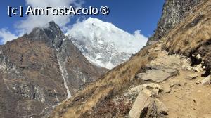 [P57] Vârful Langtang » foto by Mika
 - 
<span class="allrVoted glyphicon glyphicon-heart hidden" id="av1506041"></span>
<a class="m-l-10 hidden" id="sv1506041" onclick="voting_Foto_DelVot(,1506041,11367)" role="button">șterge vot <span class="glyphicon glyphicon-remove"></span></a>
<a id="v91506041" class=" c-red"  onclick="voting_Foto_SetVot(1506041)" role="button"><span class="glyphicon glyphicon-heart-empty"></span> <b>LIKE</b> = Votează poza</a> <img class="hidden"  id="f1506041W9" src="/imagini/loader.gif" border="0" /><span class="AjErrMes hidden" id="e1506041ErM"></span>