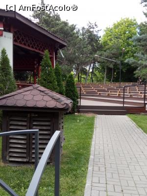 [P11] Parc IOR - Amfiteatrul și foișorul teatrului de vară (parcul Cuza) » foto by Daisy Petal
 - 
<span class="allrVoted glyphicon glyphicon-heart hidden" id="av1165479"></span>
<a class="m-l-10 hidden" id="sv1165479" onclick="voting_Foto_DelVot(,1165479,11447)" role="button">șterge vot <span class="glyphicon glyphicon-remove"></span></a>
<a id="v91165479" class=" c-red"  onclick="voting_Foto_SetVot(1165479)" role="button"><span class="glyphicon glyphicon-heart-empty"></span> <b>LIKE</b> = Votează poza</a> <img class="hidden"  id="f1165479W9" src="/imagini/loader.gif" border="0" /><span class="AjErrMes hidden" id="e1165479ErM"></span>