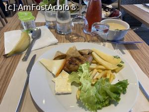 [P46] Tryp Lisboa Caparica Mar - cină » foto by nicole33
 - 
<span class="allrVoted glyphicon glyphicon-heart hidden" id="av1475288"></span>
<a class="m-l-10 hidden" id="sv1475288" onclick="voting_Foto_DelVot(,1475288,11454)" role="button">șterge vot <span class="glyphicon glyphicon-remove"></span></a>
<a id="v91475288" class=" c-red"  onclick="voting_Foto_SetVot(1475288)" role="button"><span class="glyphicon glyphicon-heart-empty"></span> <b>LIKE</b> = Votează poza</a> <img class="hidden"  id="f1475288W9" src="/imagini/loader.gif" border="0" /><span class="AjErrMes hidden" id="e1475288ErM"></span>