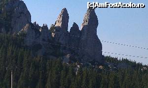 P18 [AUG-2012] Turnurile de la Pietrele Doamnei văzute de pe vârful Rarău din munții Rarău, jud. Suceava. 
