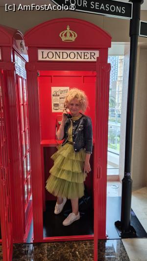 [P36] Printre atractiile cheie se numara locurile foto captivante „Momentele Londoneze”. » foto by geani anto
 - 
<span class="allrVoted glyphicon glyphicon-heart hidden" id="av1524642"></span>
<a class="m-l-10 hidden" id="sv1524642" onclick="voting_Foto_DelVot(,1524642,11464)" role="button">șterge vot <span class="glyphicon glyphicon-remove"></span></a>
<a id="v91524642" class=" c-red"  onclick="voting_Foto_SetVot(1524642)" role="button"><span class="glyphicon glyphicon-heart-empty"></span> <b>LIKE</b> = Votează poza</a> <img class="hidden"  id="f1524642W9" src="/imagini/loader.gif" border="0" /><span class="AjErrMes hidden" id="e1524642ErM"></span>