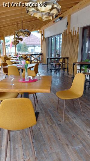 [P26] Terasa restaurantului » foto by Mitica49
 - 
<span class="allrVoted glyphicon glyphicon-heart hidden" id="av1528257"></span>
<a class="m-l-10 hidden" id="sv1528257" onclick="voting_Foto_DelVot(,1528257,11536)" role="button">șterge vot <span class="glyphicon glyphicon-remove"></span></a>
<a id="v91528257" class=" c-red"  onclick="voting_Foto_SetVot(1528257)" role="button"><span class="glyphicon glyphicon-heart-empty"></span> <b>LIKE</b> = Votează poza</a> <img class="hidden"  id="f1528257W9" src="/imagini/loader.gif" border="0" /><span class="AjErrMes hidden" id="e1528257ErM"></span>