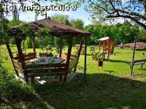 [P26] Parcul Național Maarata și Cascadele Crushuna; zona de joacă pentru copii, în incinta cu piscina » foto by crismis
 - 
<span class="allrVoted glyphicon glyphicon-heart hidden" id="av1073222"></span>
<a class="m-l-10 hidden" id="sv1073222" onclick="voting_Foto_DelVot(,1073222,11645)" role="button">șterge vot <span class="glyphicon glyphicon-remove"></span></a>
<a id="v91073222" class=" c-red"  onclick="voting_Foto_SetVot(1073222)" role="button"><span class="glyphicon glyphicon-heart-empty"></span> <b>LIKE</b> = Votează poza</a> <img class="hidden"  id="f1073222W9" src="/imagini/loader.gif" border="0" /><span class="AjErrMes hidden" id="e1073222ErM"></span>