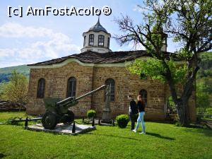 [P06] Staro Stefanovo - biserica și micul monument dedicat eroilor » foto by crismis
 - 
<span class="allrVoted glyphicon glyphicon-heart hidden" id="av1074487"></span>
<a class="m-l-10 hidden" id="sv1074487" onclick="voting_Foto_DelVot(,1074487,11645)" role="button">șterge vot <span class="glyphicon glyphicon-remove"></span></a>
<a id="v91074487" class=" c-red"  onclick="voting_Foto_SetVot(1074487)" role="button"><span class="glyphicon glyphicon-heart-empty"></span> <b>LIKE</b> = Votează poza</a> <img class="hidden"  id="f1074487W9" src="/imagini/loader.gif" border="0" /><span class="AjErrMes hidden" id="e1074487ErM"></span>