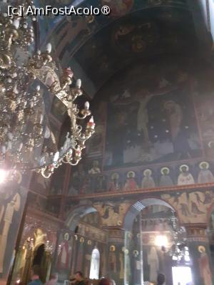 [P16] Interior biserica noua » foto by Michi
 - 
<span class="allrVoted glyphicon glyphicon-heart hidden" id="av1496097"></span>
<a class="m-l-10 hidden" id="sv1496097" onclick="voting_Foto_DelVot(,1496097,11677)" role="button">șterge vot <span class="glyphicon glyphicon-remove"></span></a>
<a id="v91496097" class=" c-red"  onclick="voting_Foto_SetVot(1496097)" role="button"><span class="glyphicon glyphicon-heart-empty"></span> <b>LIKE</b> = Votează poza</a> <img class="hidden"  id="f1496097W9" src="/imagini/loader.gif" border="0" /><span class="AjErrMes hidden" id="e1496097ErM"></span>