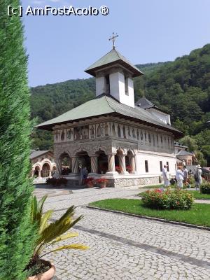 [P08] Biserica veche » foto by Michi
 - 
<span class="allrVoted glyphicon glyphicon-heart hidden" id="av1496089"></span>
<a class="m-l-10 hidden" id="sv1496089" onclick="voting_Foto_DelVot(,1496089,11677)" role="button">șterge vot <span class="glyphicon glyphicon-remove"></span></a>
<a id="v91496089" class=" c-red"  onclick="voting_Foto_SetVot(1496089)" role="button"><span class="glyphicon glyphicon-heart-empty"></span> <b>LIKE</b> = Votează poza</a> <img class="hidden"  id="f1496089W9" src="/imagini/loader.gif" border="0" /><span class="AjErrMes hidden" id="e1496089ErM"></span>