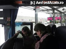 [P01] In autogara din Girona, gata pentru drumul inspre Barcelona. In spate se pot observa panourile electronice care anunta directia, peronul si ora la care pleaca un autobuz. » foto by TraianS
 - 
<span class="allrVoted glyphicon glyphicon-heart hidden" id="av280902"></span>
<a class="m-l-10 hidden" id="sv280902" onclick="voting_Foto_DelVot(,280902,11796)" role="button">șterge vot <span class="glyphicon glyphicon-remove"></span></a>
<a id="v9280902" class=" c-red"  onclick="voting_Foto_SetVot(280902)" role="button"><span class="glyphicon glyphicon-heart-empty"></span> <b>LIKE</b> = Votează poza</a> <img class="hidden"  id="f280902W9" src="/imagini/loader.gif" border="0" /><span class="AjErrMes hidden" id="e280902ErM"></span>