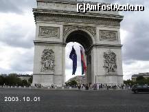 [P03] Faţa sud a arcului. Grupul statuar din stânga este “Le Triomphe de 1810”, de Cortot, cel din dreapta, “Le Départ de 1792” (numit şi “La Marseillaise”), de François Rude. » foto by Costi
 - 
<span class="allrVoted glyphicon glyphicon-heart hidden" id="av96639"></span>
<a class="m-l-10 hidden" id="sv96639" onclick="voting_Foto_DelVot(,96639,11886)" role="button">șterge vot <span class="glyphicon glyphicon-remove"></span></a>
<a id="v996639" class=" c-red"  onclick="voting_Foto_SetVot(96639)" role="button"><span class="glyphicon glyphicon-heart-empty"></span> <b>LIKE</b> = Votează poza</a> <img class="hidden"  id="f96639W9" src="/imagini/loader.gif" border="0" /><span class="AjErrMes hidden" id="e96639ErM"></span>