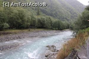 [P23] Punctul de Belvedere Râul Aragvi în Două Culori, Râurile Aragvi Alb și Negru merg, un timp, braț la braț » foto by mprofeanu
 - 
<span class="allrVoted glyphicon glyphicon-heart hidden" id="av1144394"></span>
<a class="m-l-10 hidden" id="sv1144394" onclick="voting_Foto_DelVot(,1144394,11911)" role="button">șterge vot <span class="glyphicon glyphicon-remove"></span></a>
<a id="v91144394" class=" c-red"  onclick="voting_Foto_SetVot(1144394)" role="button"><span class="glyphicon glyphicon-heart-empty"></span> <b>LIKE</b> = Votează poza</a> <img class="hidden"  id="f1144394W9" src="/imagini/loader.gif" border="0" /><span class="AjErrMes hidden" id="e1144394ErM"></span>