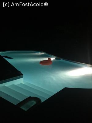 [P11] Piscina nocturna » foto by Cristina@
 - 
<span class="allrVoted glyphicon glyphicon-heart hidden" id="av1018058"></span>
<a class="m-l-10 hidden" id="sv1018058" onclick="voting_Foto_DelVot(,1018058,11992)" role="button">șterge vot <span class="glyphicon glyphicon-remove"></span></a>
<a id="v91018058" class=" c-red"  onclick="voting_Foto_SetVot(1018058)" role="button"><span class="glyphicon glyphicon-heart-empty"></span> <b>LIKE</b> = Votează poza</a> <img class="hidden"  id="f1018058W9" src="/imagini/loader.gif" border="0" /><span class="AjErrMes hidden" id="e1018058ErM"></span>