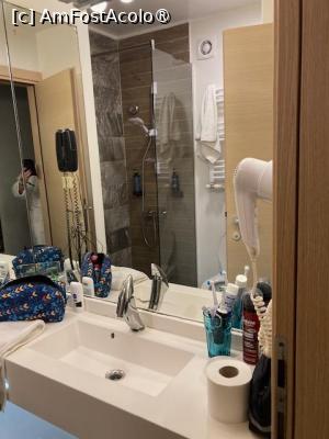 [P11] chiuveta din baie » foto by aurora56
 - 
<span class="allrVoted glyphicon glyphicon-heart hidden" id="av1509770"></span>
<a class="m-l-10 hidden" id="sv1509770" onclick="voting_Foto_DelVot(,1509770,12003)" role="button">șterge vot <span class="glyphicon glyphicon-remove"></span></a>
<a id="v91509770" class=" c-red"  onclick="voting_Foto_SetVot(1509770)" role="button"><span class="glyphicon glyphicon-heart-empty"></span> <b>LIKE</b> = Votează poza</a> <img class="hidden"  id="f1509770W9" src="/imagini/loader.gif" border="0" /><span class="AjErrMes hidden" id="e1509770ErM"></span>