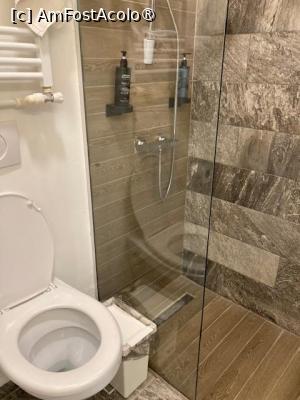 [P12] zona de dus » foto by aurora56
 - 
<span class="allrVoted glyphicon glyphicon-heart hidden" id="av1509771"></span>
<a class="m-l-10 hidden" id="sv1509771" onclick="voting_Foto_DelVot(,1509771,12003)" role="button">șterge vot <span class="glyphicon glyphicon-remove"></span></a>
<a id="v91509771" class=" c-red"  onclick="voting_Foto_SetVot(1509771)" role="button"><span class="glyphicon glyphicon-heart-empty"></span> <b>LIKE</b> = Votează poza</a> <img class="hidden"  id="f1509771W9" src="/imagini/loader.gif" border="0" /><span class="AjErrMes hidden" id="e1509771ErM"></span>