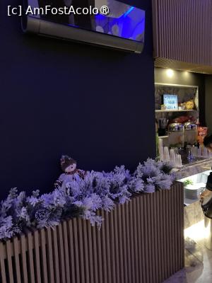 [P20] Zona de hol cu apa si sucuri » foto by aurora56
 - 
<span class="allrVoted glyphicon glyphicon-heart hidden" id="av1509779"></span>
<a class="m-l-10 hidden" id="sv1509779" onclick="voting_Foto_DelVot(,1509779,12003)" role="button">șterge vot <span class="glyphicon glyphicon-remove"></span></a>
<a id="v91509779" class=" c-red"  onclick="voting_Foto_SetVot(1509779)" role="button"><span class="glyphicon glyphicon-heart-empty"></span> <b>LIKE</b> = Votează poza</a> <img class="hidden"  id="f1509779W9" src="/imagini/loader.gif" border="0" /><span class="AjErrMes hidden" id="e1509779ErM"></span>