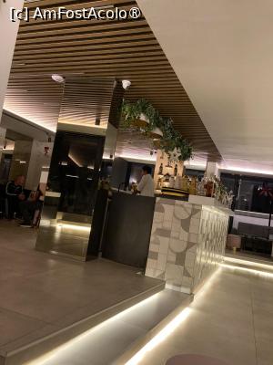 [P25] Zona interioara de la sky bar » foto by aurora56
 - 
<span class="allrVoted glyphicon glyphicon-heart hidden" id="av1509784"></span>
<a class="m-l-10 hidden" id="sv1509784" onclick="voting_Foto_DelVot(,1509784,12003)" role="button">șterge vot <span class="glyphicon glyphicon-remove"></span></a>
<a id="v91509784" class=" c-red"  onclick="voting_Foto_SetVot(1509784)" role="button"><span class="glyphicon glyphicon-heart-empty"></span> <b>LIKE</b> = Votează poza</a> <img class="hidden"  id="f1509784W9" src="/imagini/loader.gif" border="0" /><span class="AjErrMes hidden" id="e1509784ErM"></span>