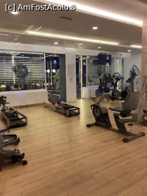 [P06] o parte din sala fitness » foto by aurora56
 - 
<span class="allrVoted glyphicon glyphicon-heart hidden" id="av1509765"></span>
<a class="m-l-10 hidden" id="sv1509765" onclick="voting_Foto_DelVot(,1509765,12003)" role="button">șterge vot <span class="glyphicon glyphicon-remove"></span></a>
<a id="v91509765" class=" c-red"  onclick="voting_Foto_SetVot(1509765)" role="button"><span class="glyphicon glyphicon-heart-empty"></span> <b>LIKE</b> = Votează poza</a> <img class="hidden"  id="f1509765W9" src="/imagini/loader.gif" border="0" /><span class="AjErrMes hidden" id="e1509765ErM"></span>