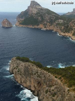 [P13] Cap de Formentor! F. frumos aici » foto by aditzuuu1556
 - 
<span class="allrVoted glyphicon glyphicon-heart hidden" id="av345922"></span>
<a class="m-l-10 hidden" id="sv345922" onclick="voting_Foto_DelVot(,345922,12139)" role="button">șterge vot <span class="glyphicon glyphicon-remove"></span></a>
<a id="v9345922" class=" c-red"  onclick="voting_Foto_SetVot(345922)" role="button"><span class="glyphicon glyphicon-heart-empty"></span> <b>LIKE</b> = Votează poza</a> <img class="hidden"  id="f345922W9" src="/imagini/loader.gif" border="0" /><span class="AjErrMes hidden" id="e345922ErM"></span>