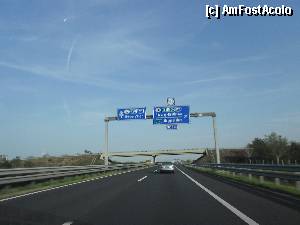 [P01] Autostrada M1, spre Viena, chiar înainte de ieşirea din Ungaria şi bifurcaţia spre Bratislava » foto by Costi
 - 
<span class="allrVoted glyphicon glyphicon-heart hidden" id="av347379"></span>
<a class="m-l-10 hidden" id="sv347379" onclick="voting_Foto_DelVot(,347379,12195)" role="button">șterge vot <span class="glyphicon glyphicon-remove"></span></a>
<a id="v9347379" class=" c-red"  onclick="voting_Foto_SetVot(347379)" role="button"><span class="glyphicon glyphicon-heart-empty"></span> <b>LIKE</b> = Votează poza</a> <img class="hidden"  id="f347379W9" src="/imagini/loader.gif" border="0" /><span class="AjErrMes hidden" id="e347379ErM"></span>