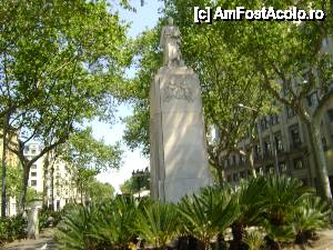 [P19] Passeig de GRacia Statuia Salvator Espriu » foto by ile57b
 - 
<span class="allrVoted glyphicon glyphicon-heart hidden" id="av442517"></span>
<a class="m-l-10 hidden" id="sv442517" onclick="voting_Foto_DelVot(,442517,12198)" role="button">șterge vot <span class="glyphicon glyphicon-remove"></span></a>
<a id="v9442517" class=" c-red"  onclick="voting_Foto_SetVot(442517)" role="button"><span class="glyphicon glyphicon-heart-empty"></span> <b>LIKE</b> = Votează poza</a> <img class="hidden"  id="f442517W9" src="/imagini/loader.gif" border="0" /><span class="AjErrMes hidden" id="e442517ErM"></span>