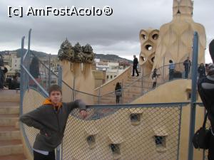 [P16] Barcelona - Casa Mila (La Padrera) - sedinta foto cu cosuri de fum » foto by mishu
 - 
<span class="allrVoted glyphicon glyphicon-heart hidden" id="av821948"></span>
<a class="m-l-10 hidden" id="sv821948" onclick="voting_Foto_DelVot(,821948,12198)" role="button">șterge vot <span class="glyphicon glyphicon-remove"></span></a>
<a id="v9821948" class=" c-red"  onclick="voting_Foto_SetVot(821948)" role="button"><span class="glyphicon glyphicon-heart-empty"></span> <b>LIKE</b> = Votează poza</a> <img class="hidden"  id="f821948W9" src="/imagini/loader.gif" border="0" /><span class="AjErrMes hidden" id="e821948ErM"></span>