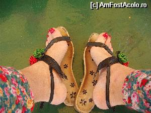 P01 [MAY-2014] Incep prin a spune... ca am rupt o pereche de sandale in Sidari... si in excursiile optionale... 