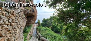 [P26] Potecă cu perete stâncos » foto by irinad
 - 
<span class="allrVoted glyphicon glyphicon-heart hidden" id="av1517959"></span>
<a class="m-l-10 hidden" id="sv1517959" onclick="voting_Foto_DelVot(,1517959,12323)" role="button">șterge vot <span class="glyphicon glyphicon-remove"></span></a>
<a id="v91517959" class=" c-red"  onclick="voting_Foto_SetVot(1517959)" role="button"><span class="glyphicon glyphicon-heart-empty"></span> <b>LIKE</b> = Votează poza</a> <img class="hidden"  id="f1517959W9" src="/imagini/loader.gif" border="0" /><span class="AjErrMes hidden" id="e1517959ErM"></span>