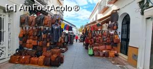 [P77] Prăvălie cu genți de piele » foto by irinad
 - 
<span class="allrVoted glyphicon glyphicon-heart hidden" id="av1518010"></span>
<a class="m-l-10 hidden" id="sv1518010" onclick="voting_Foto_DelVot(,1518010,12323)" role="button">șterge vot <span class="glyphicon glyphicon-remove"></span></a>
<a id="v91518010" class=" c-red"  onclick="voting_Foto_SetVot(1518010)" role="button"><span class="glyphicon glyphicon-heart-empty"></span> <b>LIKE</b> = Votează poza</a> <img class="hidden"  id="f1518010W9" src="/imagini/loader.gif" border="0" /><span class="AjErrMes hidden" id="e1518010ErM"></span>