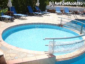 [P09] Villa Dionissos- piscina pentru copii » foto by Andox
 - 
<span class="allrVoted glyphicon glyphicon-heart hidden" id="av424477"></span>
<a class="m-l-10 hidden" id="sv424477" onclick="voting_Foto_DelVot(,424477,12345)" role="button">șterge vot <span class="glyphicon glyphicon-remove"></span></a>
<a id="v9424477" class=" c-red"  onclick="voting_Foto_SetVot(424477)" role="button"><span class="glyphicon glyphicon-heart-empty"></span> <b>LIKE</b> = Votează poza</a> <img class="hidden"  id="f424477W9" src="/imagini/loader.gif" border="0" /><span class="AjErrMes hidden" id="e424477ErM"></span>