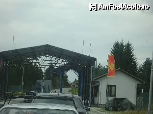 P01 [JUL-2012] 'Drumul prin Muntenegru' / micuta vama din Muntenegru