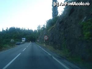 P32 [JUL-2012] 'Drumul prin Muntenegru' / ne pregatim sa intram in tunelul Sozina