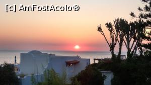 P11 [JUN-2019] Apus de soare în Ischia, pe terasa hotelului în Forio. 