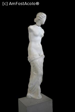 [P92] Venus Marina, așa cum a numit-o Lawrence Durrell. Muzeul de Arheologie. » foto by Carmen Ion <span class="label label-default labelC_thin small">NEVOTABILĂ</span>