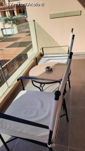 [P04] scaune si masuta in balcon » foto by artemisa24
 - 
<span class="allrVoted glyphicon glyphicon-heart hidden" id="av1542421"></span>
<a class="m-l-10 hidden" id="sv1542421" onclick="voting_Foto_DelVot(,1542421,12724)" role="button">șterge vot <span class="glyphicon glyphicon-remove"></span></a>
<a id="v91542421" class=" c-red"  onclick="voting_Foto_SetVot(1542421)" role="button"><span class="glyphicon glyphicon-heart-empty"></span> <b>LIKE</b> = Votează poza</a> <img class="hidden"  id="f1542421W9" src="/imagini/loader.gif" border="0" /><span class="AjErrMes hidden" id="e1542421ErM"></span>