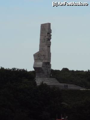 [P07] 7. Gdansk, Monumentul apărătorilor de la Westerplatte, locul unde a început Al Doilea Război Mondial la data de 1 septembrie 1939 » foto by msnd
 - 
<span class="allrVoted glyphicon glyphicon-heart hidden" id="av478772"></span>
<a class="m-l-10 hidden" id="sv478772" onclick="voting_Foto_DelVot(,478772,12754)" role="button">șterge vot <span class="glyphicon glyphicon-remove"></span></a>
<a id="v9478772" class=" c-red"  onclick="voting_Foto_SetVot(478772)" role="button"><span class="glyphicon glyphicon-heart-empty"></span> <b>LIKE</b> = Votează poza</a> <img class="hidden"  id="f478772W9" src="/imagini/loader.gif" border="0" /><span class="AjErrMes hidden" id="e478772ErM"></span>