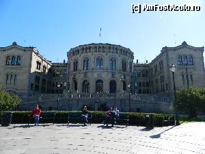 [P75] Oslo, cladirea parlamentului » foto by ileanaxperta*
 - 
<span class="allrVoted glyphicon glyphicon-heart hidden" id="av367390"></span>
<a class="m-l-10 hidden" id="sv367390" onclick="voting_Foto_DelVot(,367390,12754)" role="button">șterge vot <span class="glyphicon glyphicon-remove"></span></a>
<a id="v9367390" class=" c-red"  onclick="voting_Foto_SetVot(367390)" role="button"><span class="glyphicon glyphicon-heart-empty"></span> <b>LIKE</b> = Votează poza</a> <img class="hidden"  id="f367390W9" src="/imagini/loader.gif" border="0" /><span class="AjErrMes hidden" id="e367390ErM"></span>