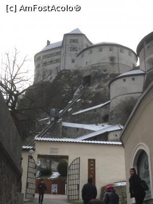 [P34] Kufstein - Si din nou fortareata si acum vedeti si cremaliera care urca spre ea.  » foto by mishu
 - 
<span class="allrVoted glyphicon glyphicon-heart hidden" id="av949692"></span>
<a class="m-l-10 hidden" id="sv949692" onclick="voting_Foto_DelVot(,949692,12814)" role="button">șterge vot <span class="glyphicon glyphicon-remove"></span></a>
<a id="v9949692" class=" c-red"  onclick="voting_Foto_SetVot(949692)" role="button"><span class="glyphicon glyphicon-heart-empty"></span> <b>LIKE</b> = Votează poza</a> <img class="hidden"  id="f949692W9" src="/imagini/loader.gif" border="0" /><span class="AjErrMes hidden" id="e949692ErM"></span>