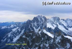 [P29] Masivul Les Grands Jorasses - 4208 vazut de pe Aiguille du Midi » foto by Puiu2010
 - 
<span class="allrVoted glyphicon glyphicon-heart hidden" id="av370281"></span>
<a class="m-l-10 hidden" id="sv370281" onclick="voting_Foto_DelVot(,370281,12870)" role="button">șterge vot <span class="glyphicon glyphicon-remove"></span></a>
<a id="v9370281" class=" c-red"  onclick="voting_Foto_SetVot(370281)" role="button"><span class="glyphicon glyphicon-heart-empty"></span> <b>LIKE</b> = Votează poza</a> <img class="hidden"  id="f370281W9" src="/imagini/loader.gif" border="0" /><span class="AjErrMes hidden" id="e370281ErM"></span>