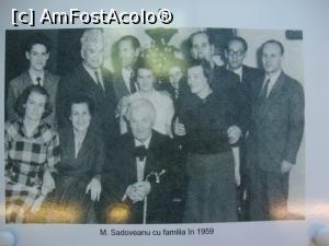 [P41] Mihail Sadoveanu înconjurat de familie (anul 1959).  » foto by Floryn81
 - 
<span class="allrVoted glyphicon glyphicon-heart hidden" id="av764042"></span>
<a class="m-l-10 hidden" id="sv764042" onclick="voting_Foto_DelVot(,764042,12941)" role="button">șterge vot <span class="glyphicon glyphicon-remove"></span></a>
<a id="v9764042" class=" c-red"  onclick="voting_Foto_SetVot(764042)" role="button"><span class="glyphicon glyphicon-heart-empty"></span> <b>LIKE</b> = Votează poza</a> <img class="hidden"  id="f764042W9" src="/imagini/loader.gif" border="0" /><span class="AjErrMes hidden" id="e764042ErM"></span>