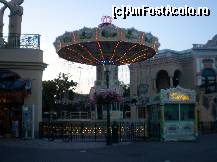 [P02] Intrarea la Prater - Viena » foto by presario
 - 
<span class="allrVoted glyphicon glyphicon-heart hidden" id="av42528"></span>
<a class="m-l-10 hidden" id="sv42528" onclick="voting_Foto_DelVot(,42528,12981)" role="button">șterge vot <span class="glyphicon glyphicon-remove"></span></a>
<a id="v942528" class=" c-red"  onclick="voting_Foto_SetVot(42528)" role="button"><span class="glyphicon glyphicon-heart-empty"></span> <b>LIKE</b> = Votează poza</a> <img class="hidden"  id="f42528W9" src="/imagini/loader.gif" border="0" /><span class="AjErrMes hidden" id="e42528ErM"></span>