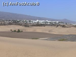 [P07] Dunas Maspalomas vedere spre hotel Riu » foto by kemi27
 - 
<span class="allrVoted glyphicon glyphicon-heart hidden" id="av1451949"></span>
<a class="m-l-10 hidden" id="sv1451949" onclick="voting_Foto_DelVot(,1451949,13127)" role="button">șterge vot <span class="glyphicon glyphicon-remove"></span></a>
<a id="v91451949" class=" c-red"  onclick="voting_Foto_SetVot(1451949)" role="button"><span class="glyphicon glyphicon-heart-empty"></span> <b>LIKE</b> = Votează poza</a> <img class="hidden"  id="f1451949W9" src="/imagini/loader.gif" border="0" /><span class="AjErrMes hidden" id="e1451949ErM"></span>