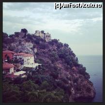 [P06] Vedere catre Castelul din Parga (aka Venetian), in timp ce mergeam spre Valtos Beach » foto by kesasun*
 - 
<span class="allrVoted glyphicon glyphicon-heart hidden" id="av461347"></span>
<a class="m-l-10 hidden" id="sv461347" onclick="voting_Foto_DelVot(,461347,13156)" role="button">șterge vot <span class="glyphicon glyphicon-remove"></span></a>
<a id="v9461347" class=" c-red"  onclick="voting_Foto_SetVot(461347)" role="button"><span class="glyphicon glyphicon-heart-empty"></span> <b>LIKE</b> = Votează poza</a> <img class="hidden"  id="f461347W9" src="/imagini/loader.gif" border="0" /><span class="AjErrMes hidden" id="e461347ErM"></span>