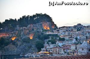 [P15] In Parga, se aprind luminile » foto by clau.nov
 - 
<span class="allrVoted glyphicon glyphicon-heart hidden" id="av498250"></span>
<a class="m-l-10 hidden" id="sv498250" onclick="voting_Foto_DelVot(,498250,13156)" role="button">șterge vot <span class="glyphicon glyphicon-remove"></span></a>
<a id="v9498250" class=" c-red"  onclick="voting_Foto_SetVot(498250)" role="button"><span class="glyphicon glyphicon-heart-empty"></span> <b>LIKE</b> = Votează poza</a> <img class="hidden"  id="f498250W9" src="/imagini/loader.gif" border="0" /><span class="AjErrMes hidden" id="e498250ErM"></span>