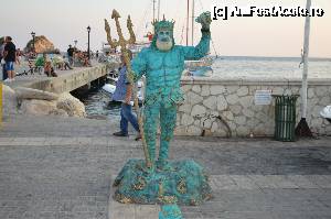 [P04] Poseidon asteapta un banut ca sa va poata canta in scoica :)  » foto by blonduta_blue
 - 
<span class="allrVoted glyphicon glyphicon-heart hidden" id="av693536"></span>
<a class="m-l-10 hidden" id="sv693536" onclick="voting_Foto_DelVot(,693536,13156)" role="button">șterge vot <span class="glyphicon glyphicon-remove"></span></a>
<a id="v9693536" class=" c-red"  onclick="voting_Foto_SetVot(693536)" role="button"><span class="glyphicon glyphicon-heart-empty"></span> <b>LIKE</b> = Votează poza</a> <img class="hidden"  id="f693536W9" src="/imagini/loader.gif" border="0" /><span class="AjErrMes hidden" id="e693536ErM"></span>