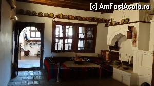 P12 [AUG-2012] Arbanassi / O imensă bucătărie în care se servea și masa